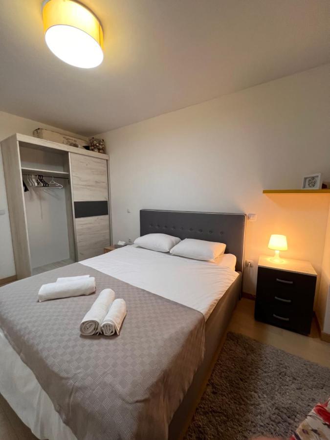 Modern Flatiron Apartment, Skopje Center Kültér fotó